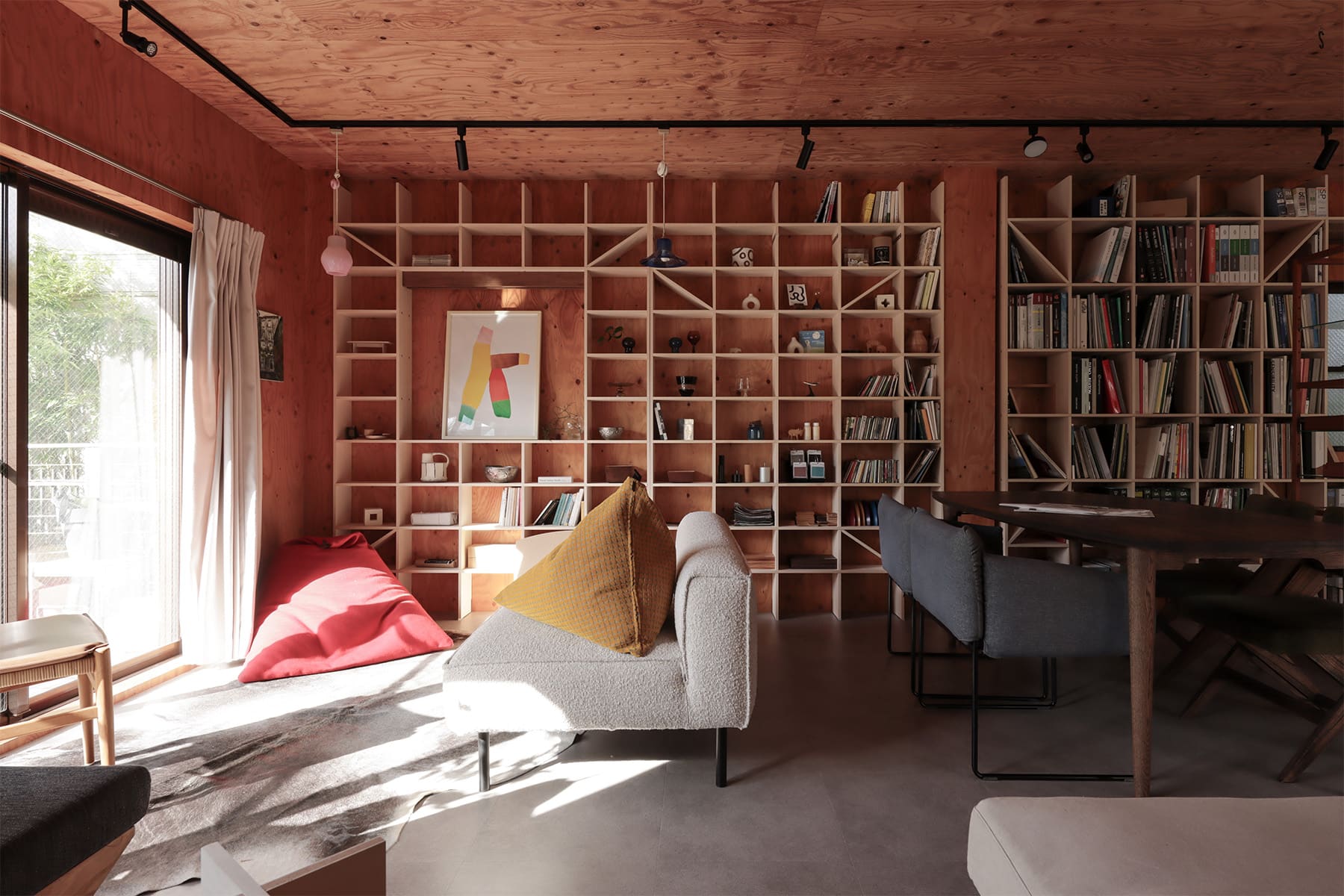 マルゲリータ芦屋ショールーム - Shelf 壁一面の本棚 - マルゲリータお客様事例