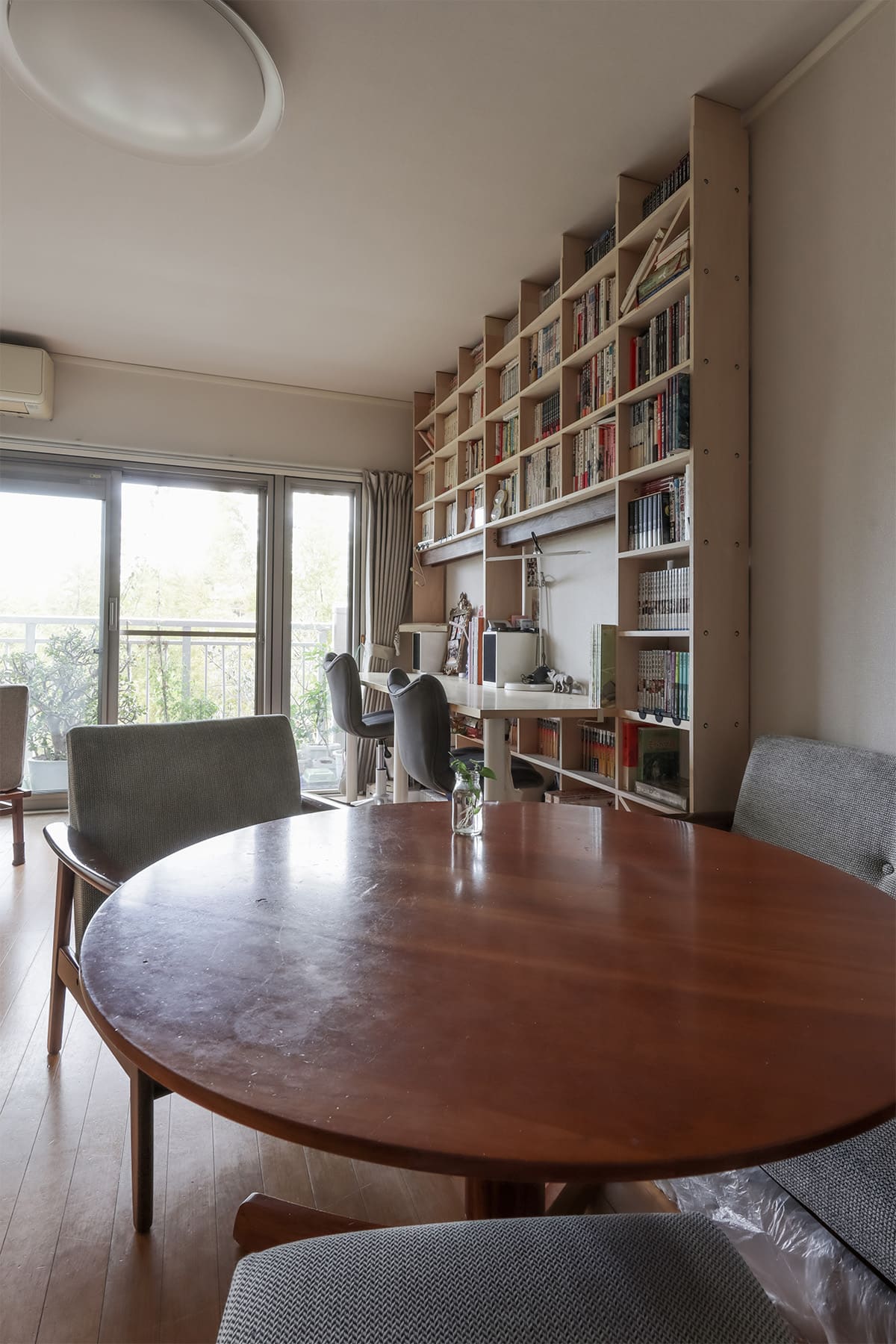 リビング学習のための学習スペース - Shelf カウンター付き本棚 - マルゲリータお客様事例