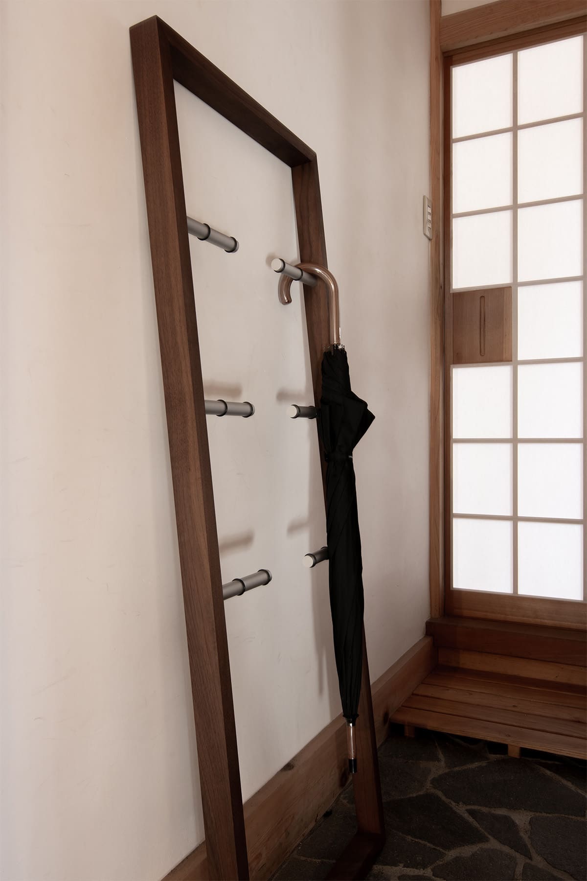 木造平屋住宅の玄関に - Cavalletto アンブレララック - マルゲリータお客様事例