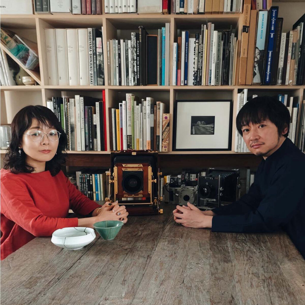 村越としやさん（写真家）・河井菜摘さん（修復専門家） - インタビュー - margherita（マルゲリータ）