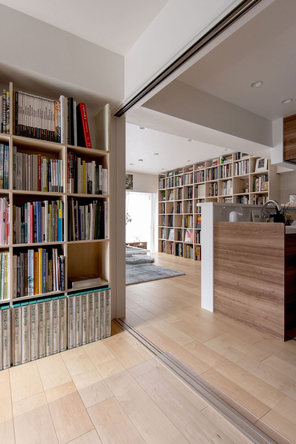 マンションの大容量収納を安く増やすには？ リフォーム不要のアイデア