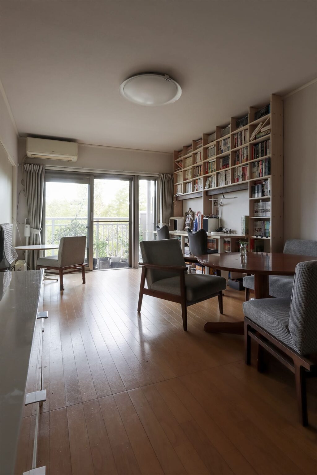 リビングに置くおしゃれな机　勉強・子供用・収納付きのおすすめデスクをご紹介