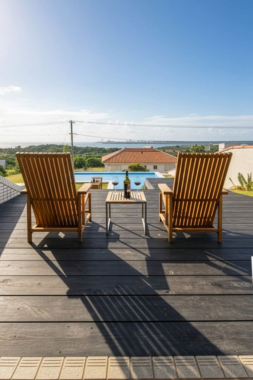 石垣島の民泊プールサイドに - EXA アウトドアファニチャー - マルゲリータお客様事例