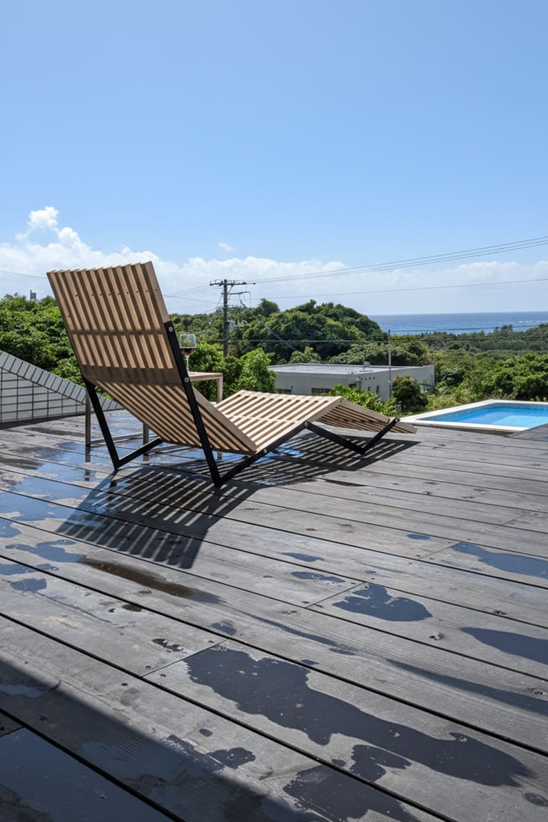 石垣島の民泊プールサイドに - EXA アウトドアファニチャー - マルゲリータお客様事例