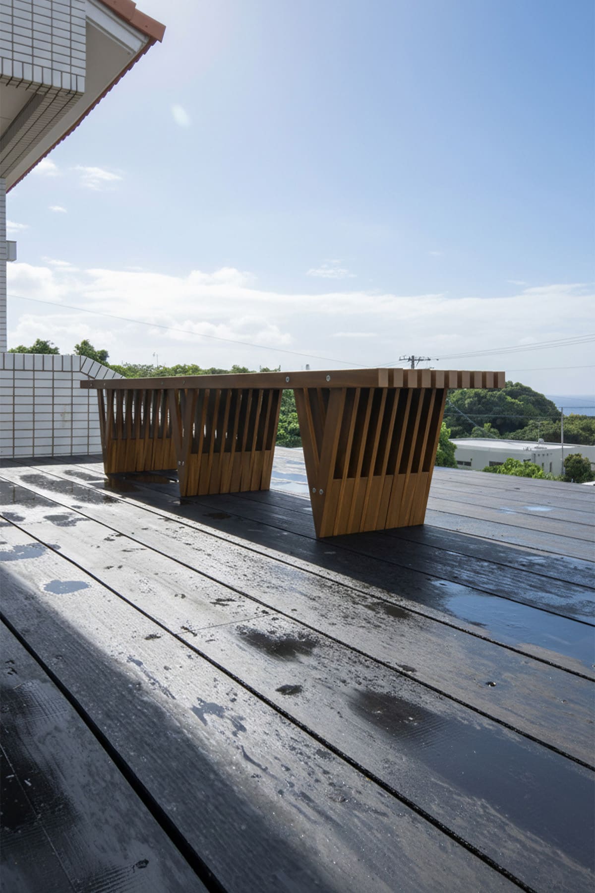 石垣島の民泊プールサイドに - EXA アウトドアファニチャー - マルゲリータお客様事例