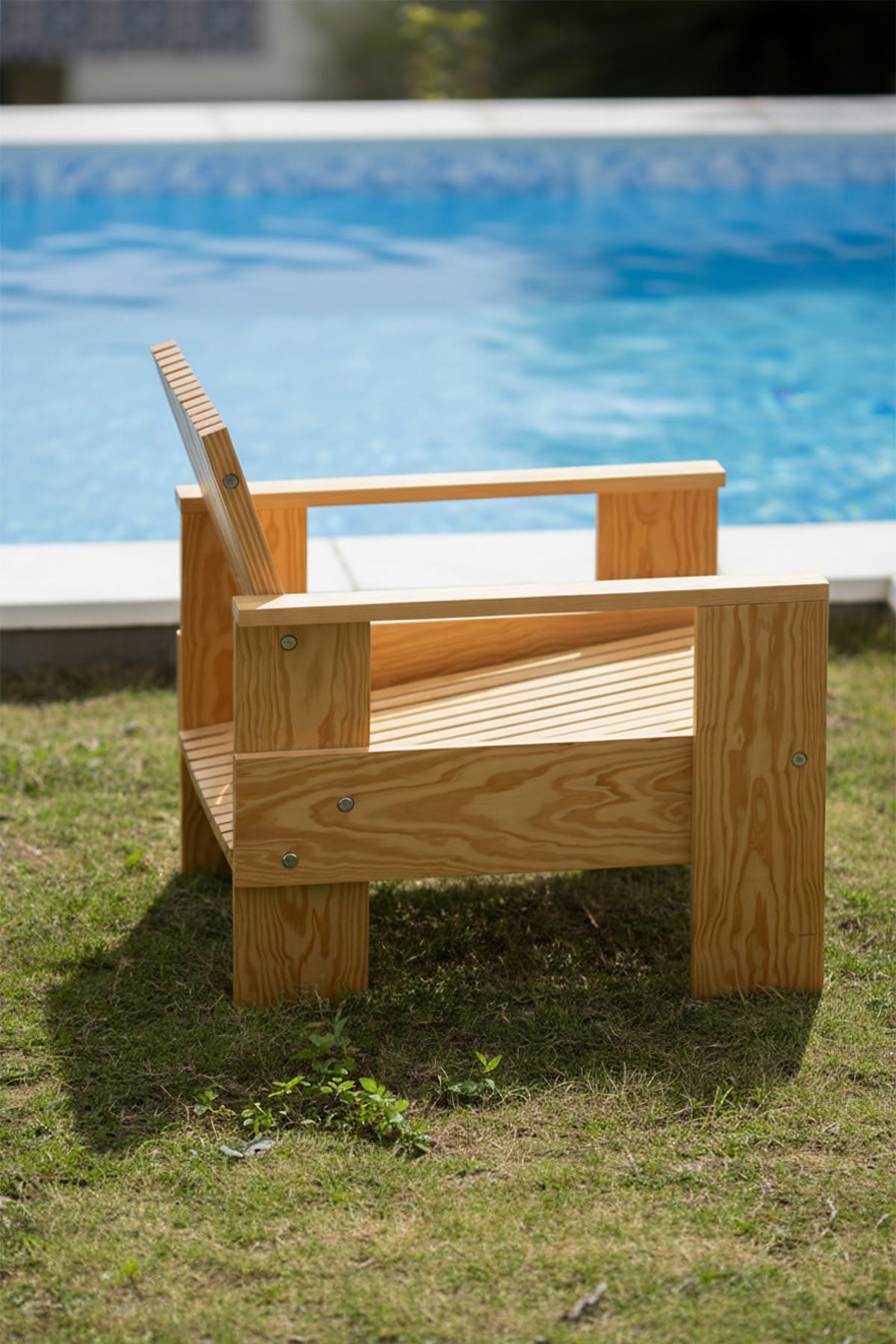 石垣島の民泊プールサイドに - EXA アウトドアファニチャー - マルゲリータお客様事例