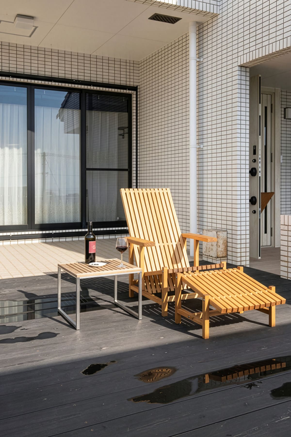 石垣島の民泊プールサイドに - EXA アウトドアファニチャー - マルゲリータお客様事例