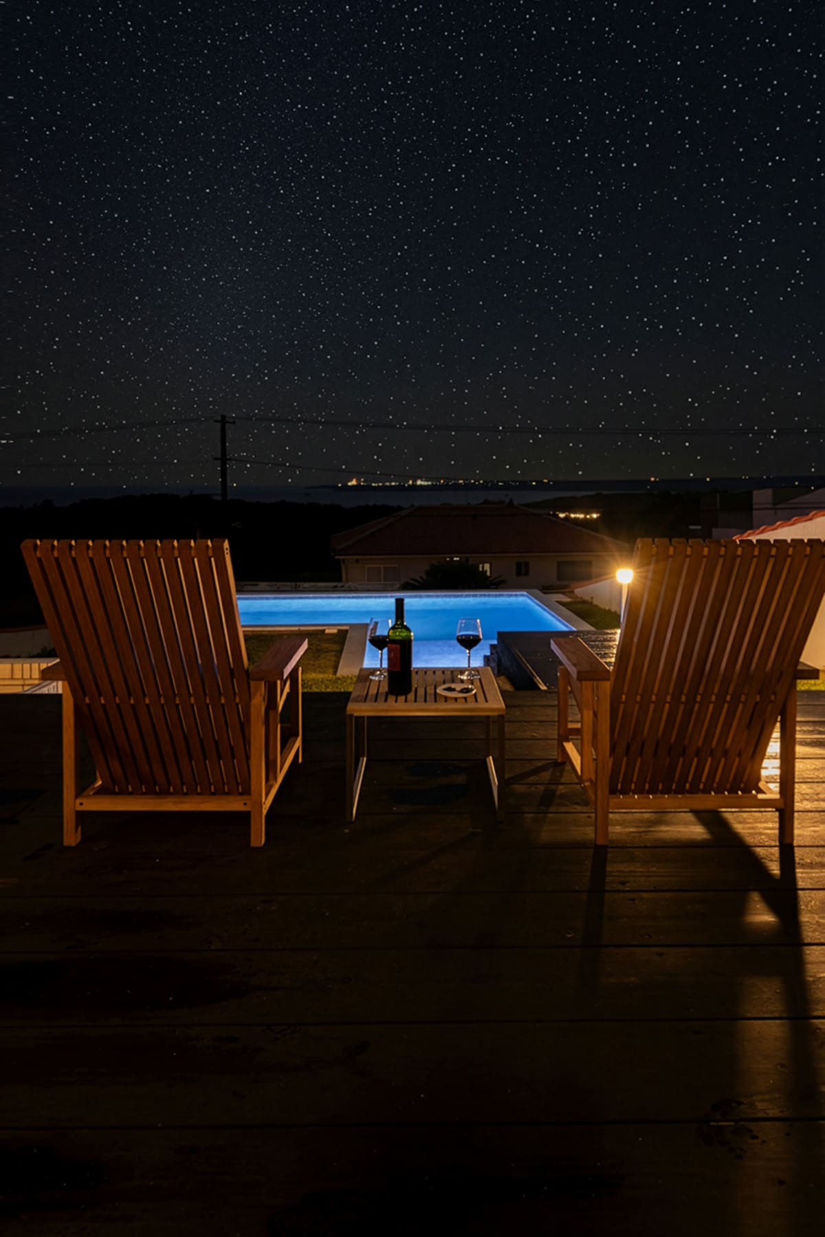 石垣島の民泊プールサイドに - EXA アウトドアファニチャー - マルゲリータお客様事例