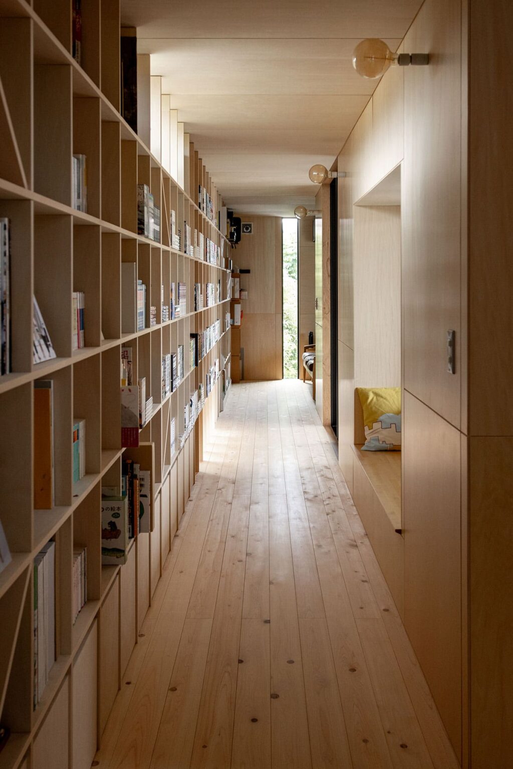 収納リフォームのアイデア・費用相場 リビングやマンションの壁面を有効に活用