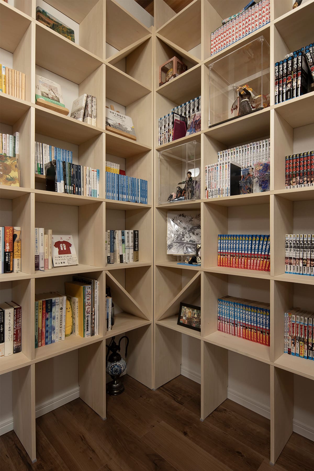 書斎コーナーの本棚 - Shelf 壁一面の本棚 奥行250mm - マルゲリータお客様事例