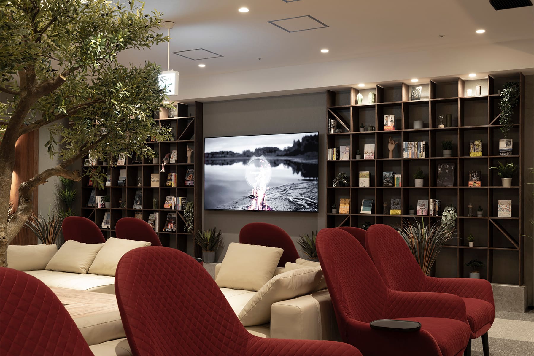 かのほてる＆CABIN 千葉蘇我 - Shelf 壁一面の本棚 奥行250mm - マルゲリータお客様事例