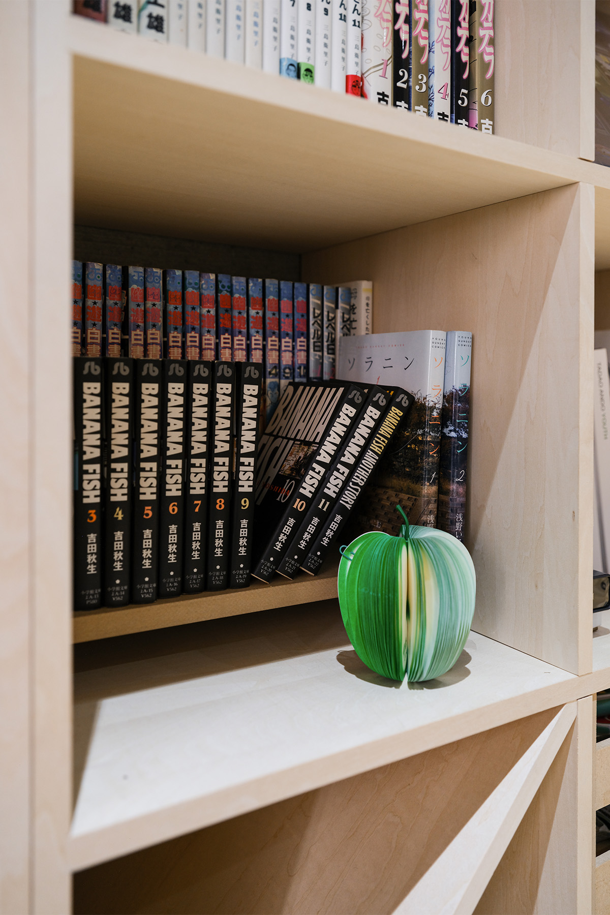 大きなリビングボード - Shelf 壁一面の本棚 奥行350mm - マルゲリータお客様事例
