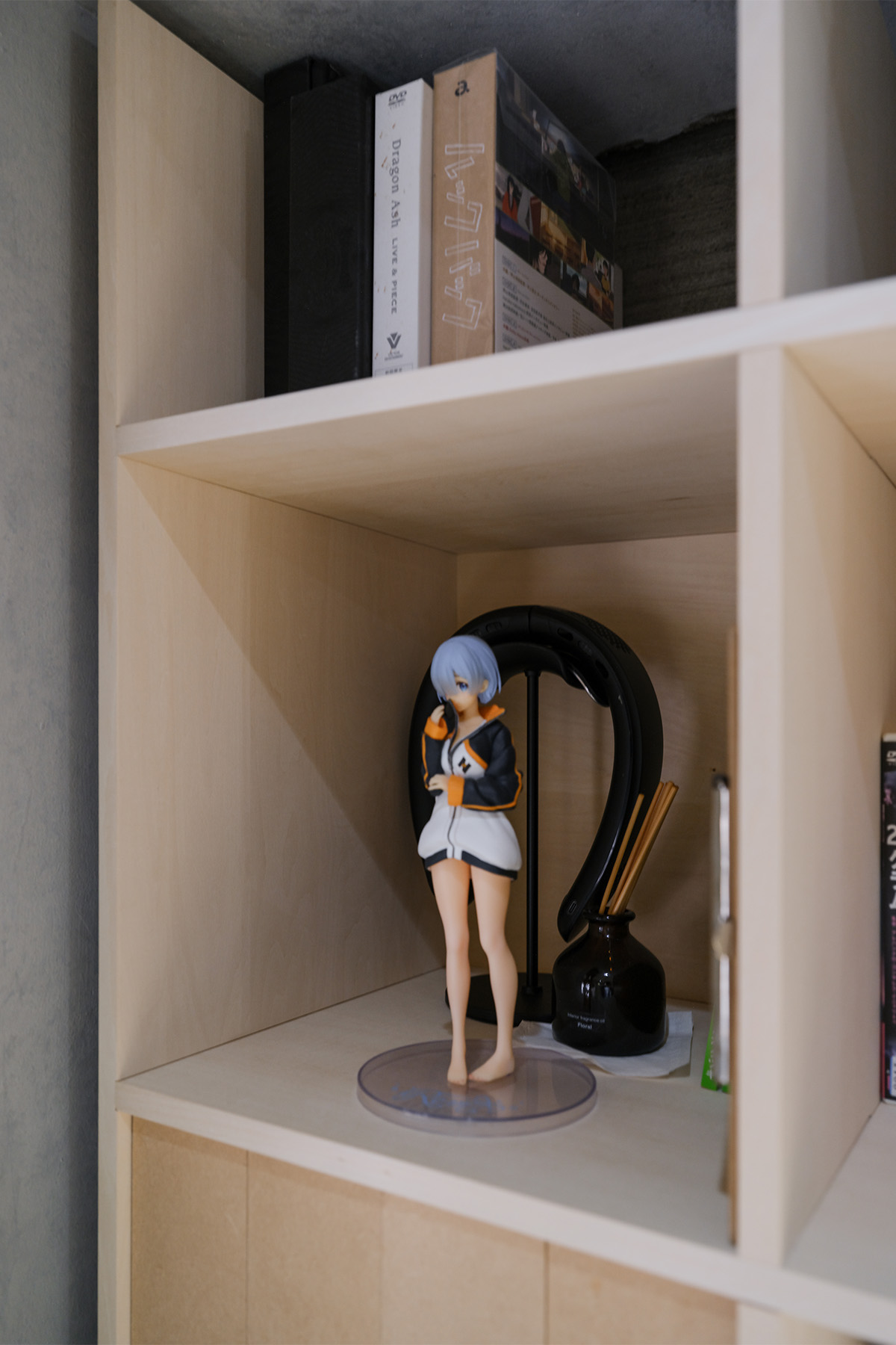 大きなリビングボード - Shelf 壁一面の本棚 奥行350mm - マルゲリータお客様事例