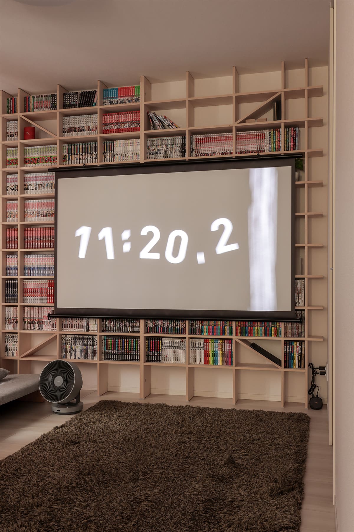 リビングと寝室のコミック本棚 - Shelf 壁一面のコミック本棚 奥行180mm - マルゲリータお客様事例