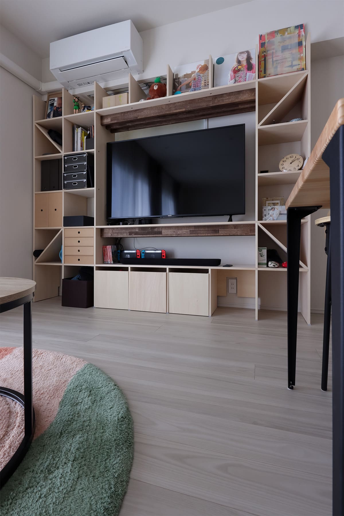 リビングボードとして - Shelf 壁一面の本棚 奥行350mm - マルゲリータお客様事例