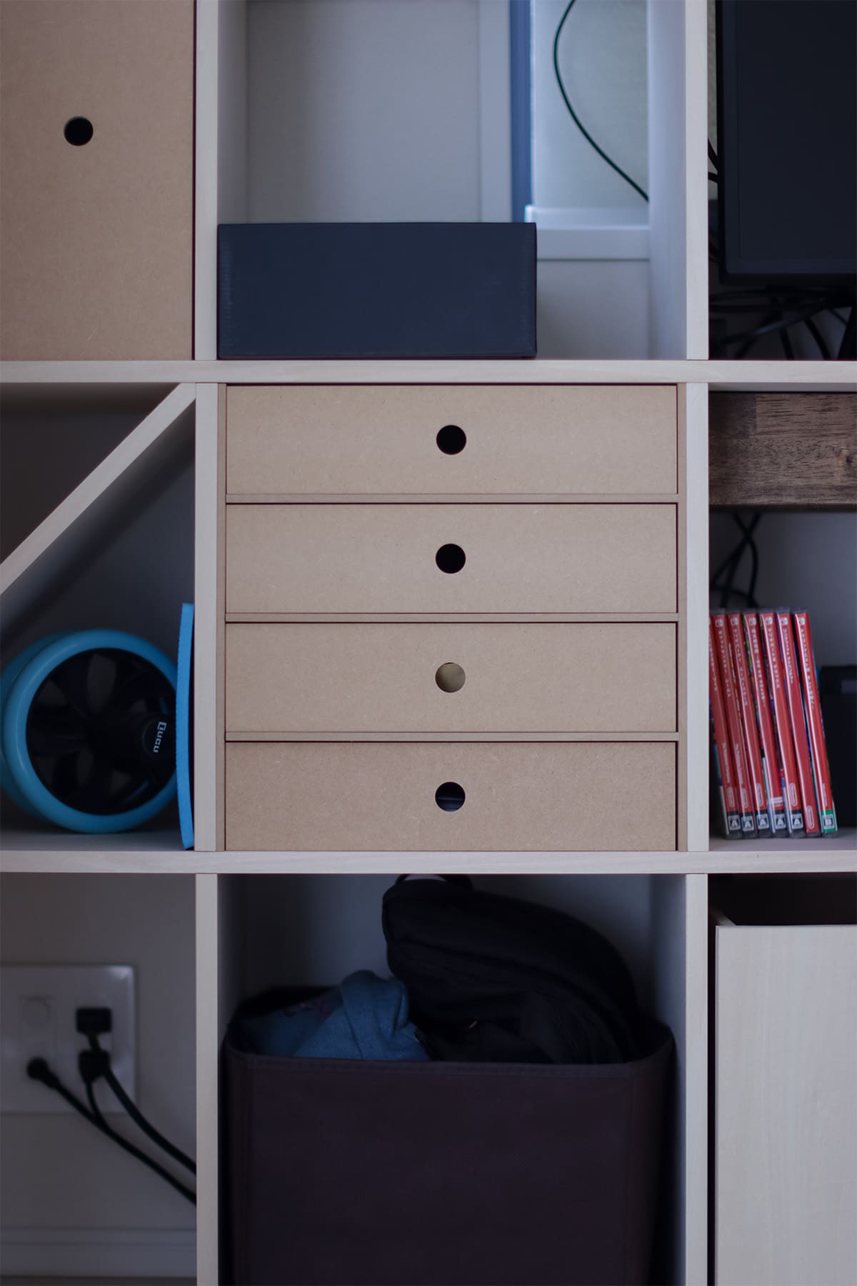 リビングボードとして - Shelf 壁一面の本棚 奥行350mm - マルゲリータお客様事例