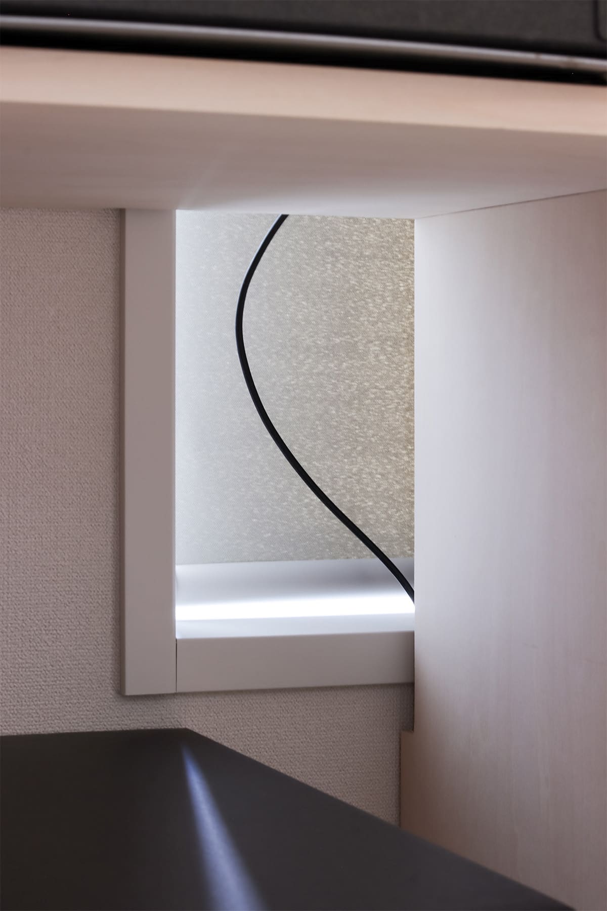リビングボードとして - Shelf 壁一面の本棚 奥行350mm - マルゲリータお客様事例