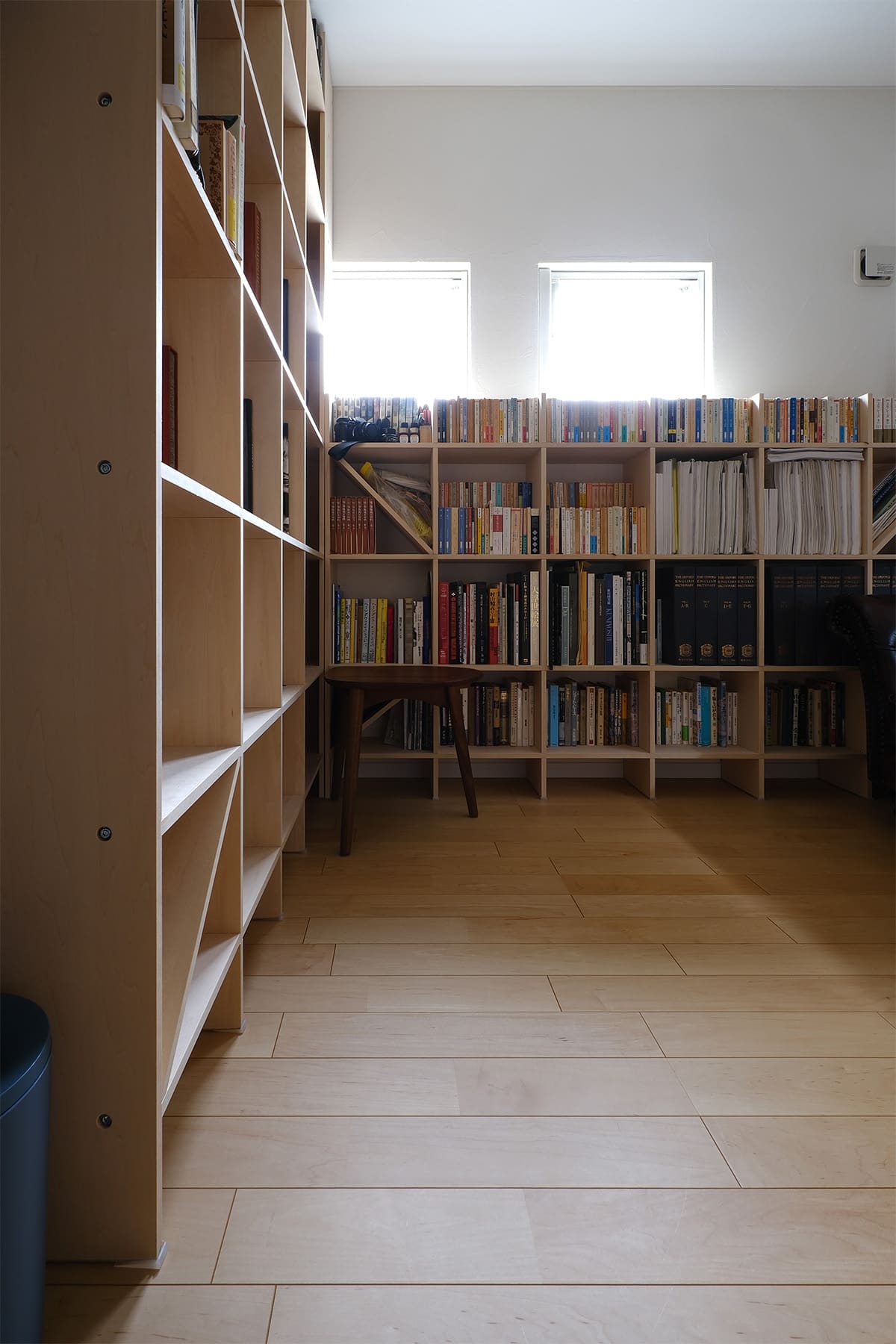 書斎および子供部屋の本棚 - Shelf 壁一面の本棚 奥行250mm - マルゲリータお客様事例