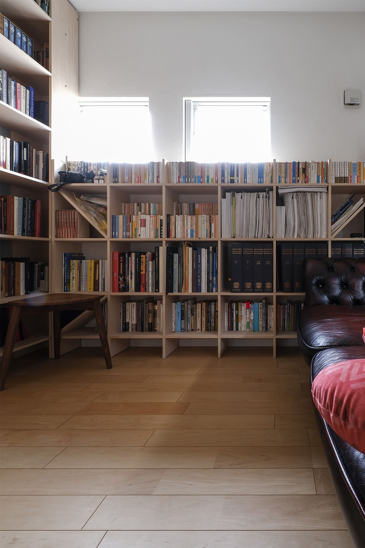 書斎および子供部屋の本棚 - Shelf 壁一面の本棚 奥行250mm - マルゲリータお客様事例