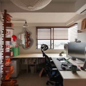 コーナーサッシに沿って展開する、明るい書斎スペース - Shelf アンダーカウンター本棚 奥行250mm - マルゲリータお客様事例