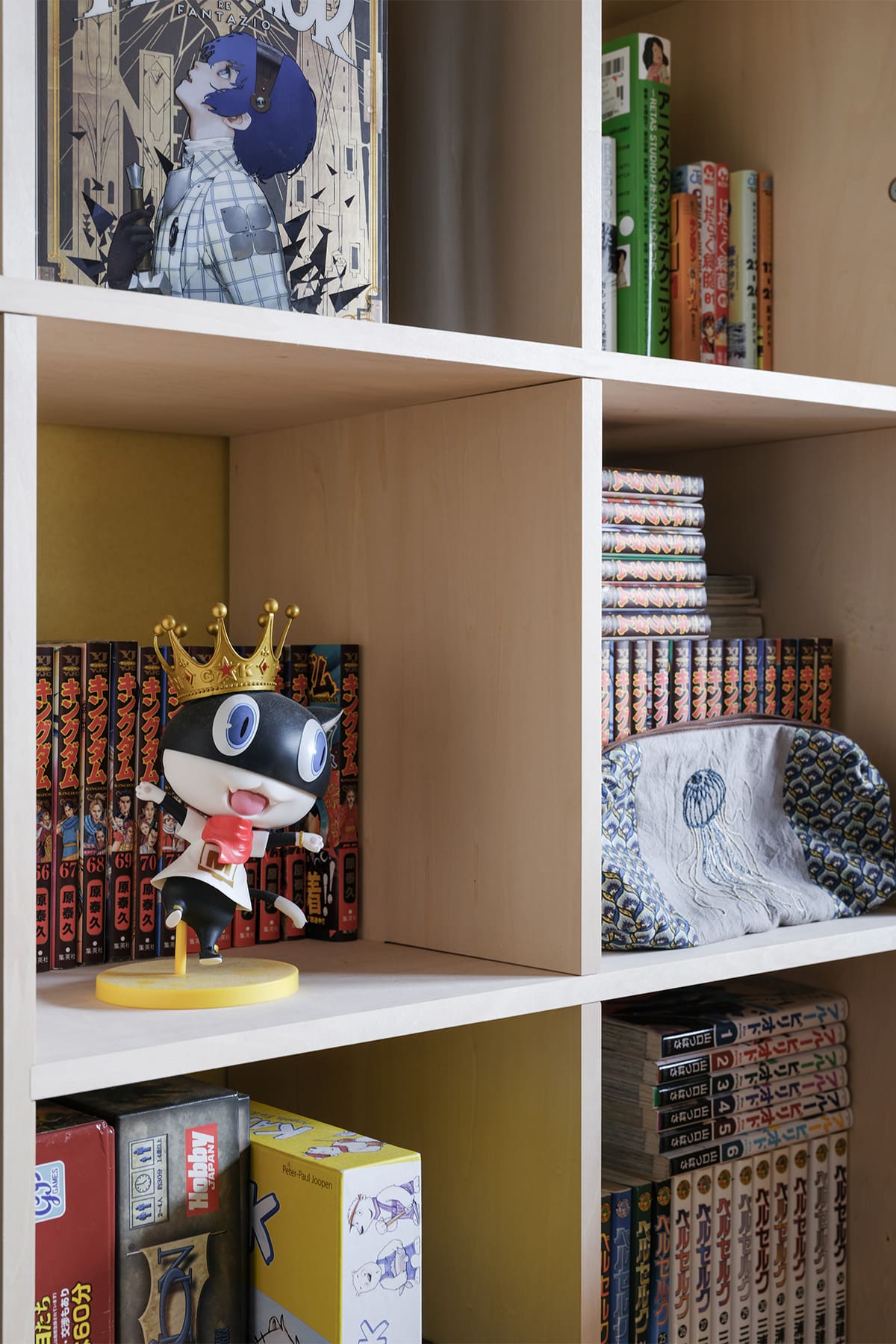 リビングボードとワークデスク - Shelf 壁一面の本棚 奥行350mm / カウンター付き本棚 - マルゲリータお客様事例