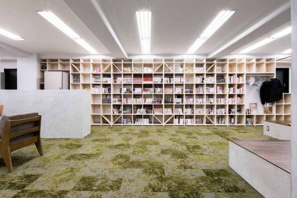 オフィスのオーダー家具はセミオーダーがおすすめ 多彩な実例をご紹介