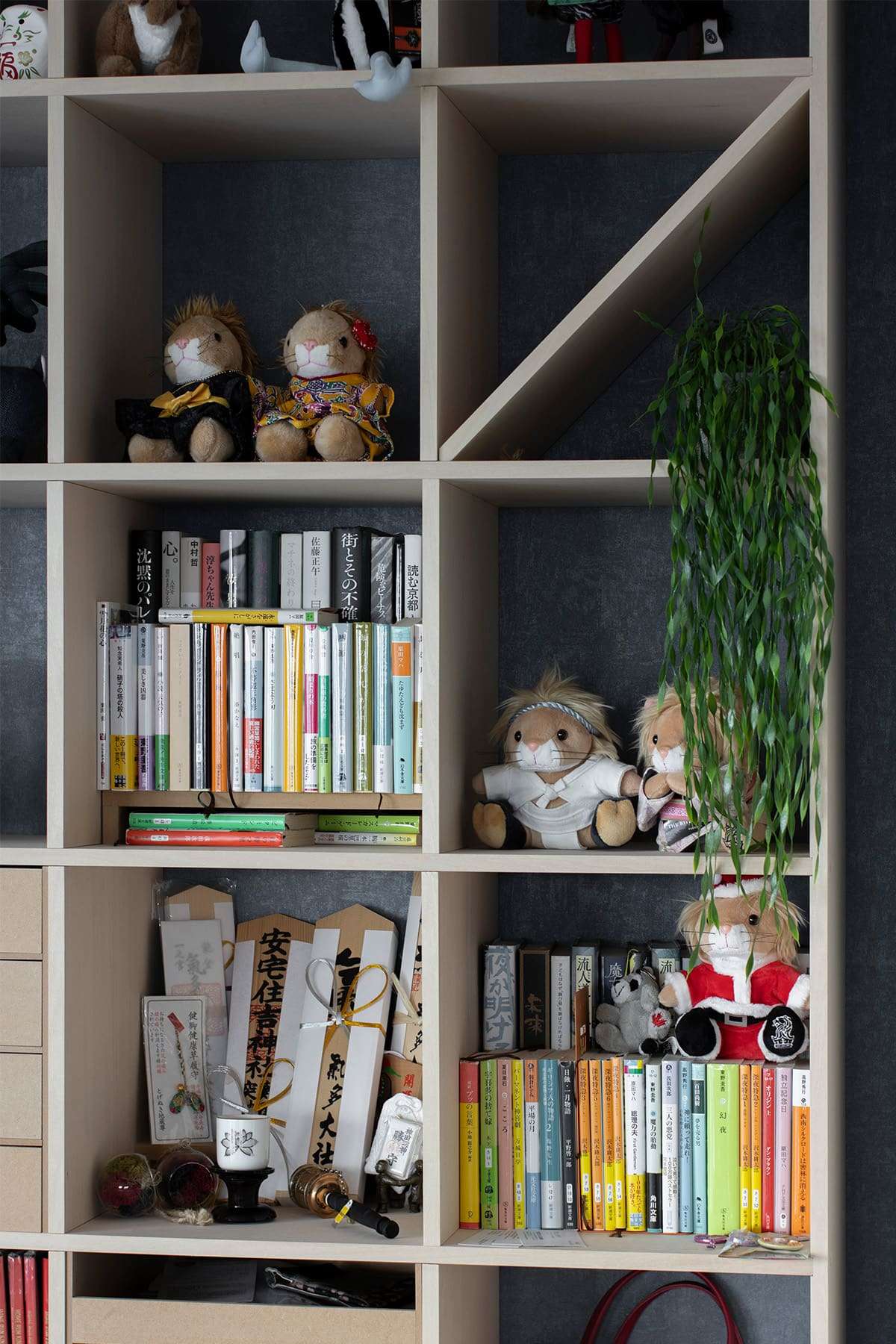 リビングの本棚・ワークスペース - Shelf 壁一面の本棚 - マルゲリータお客様事例