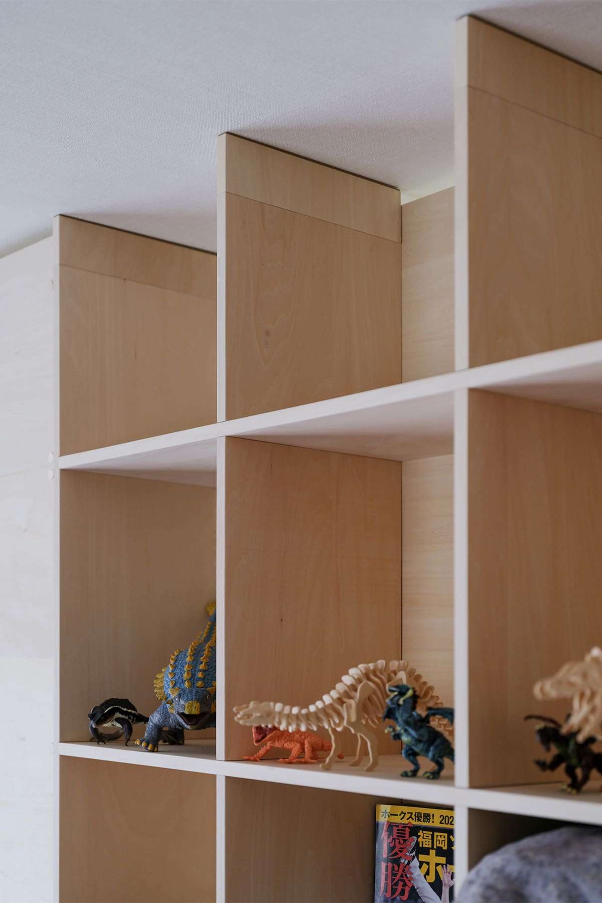 子供部屋の間仕切り本棚 - Shelf 壁一面の本棚 奥行250mm - マルゲリータお客様事例