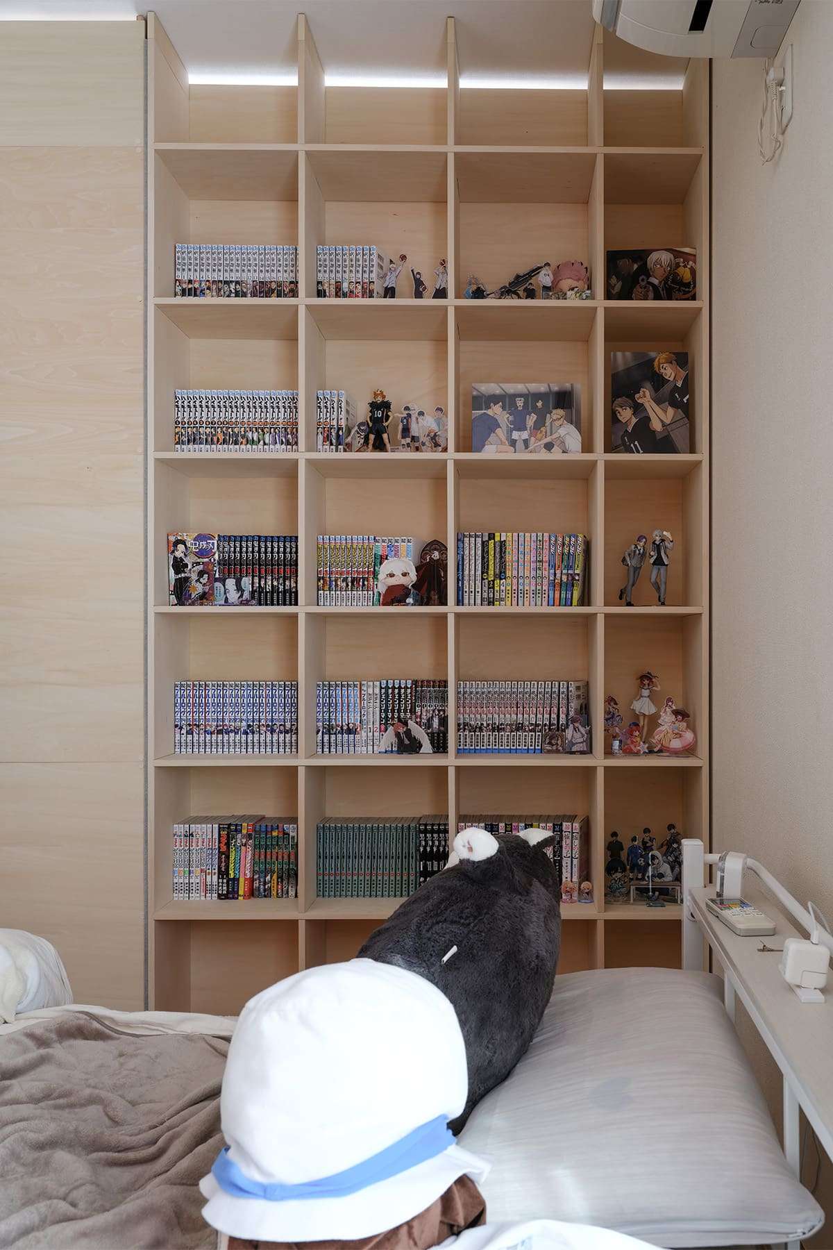 子供部屋の間仕切り本棚 - Shelf 壁一面の本棚 奥行250mm - マルゲリータお客様事例