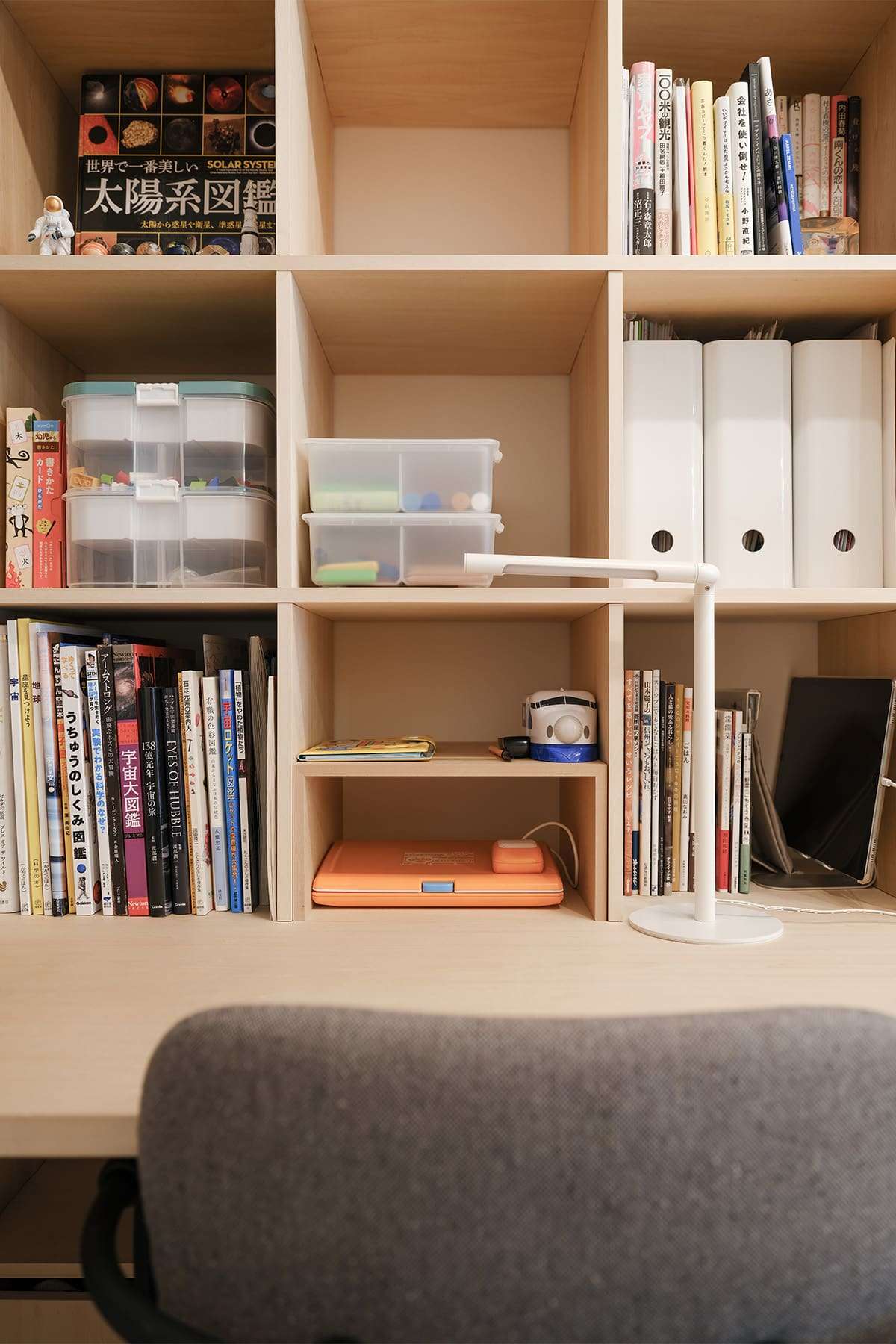 親子で使うワークスペース - Shelf カウンター付き本棚 - マルゲリータお客様事例