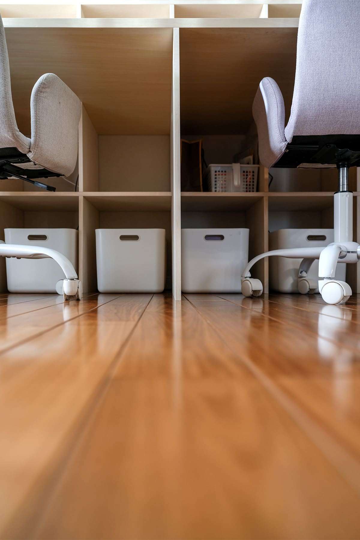 二人のお子さんの学習スペース - Shelf カウンター付き本棚 - マルゲリータお客様事例