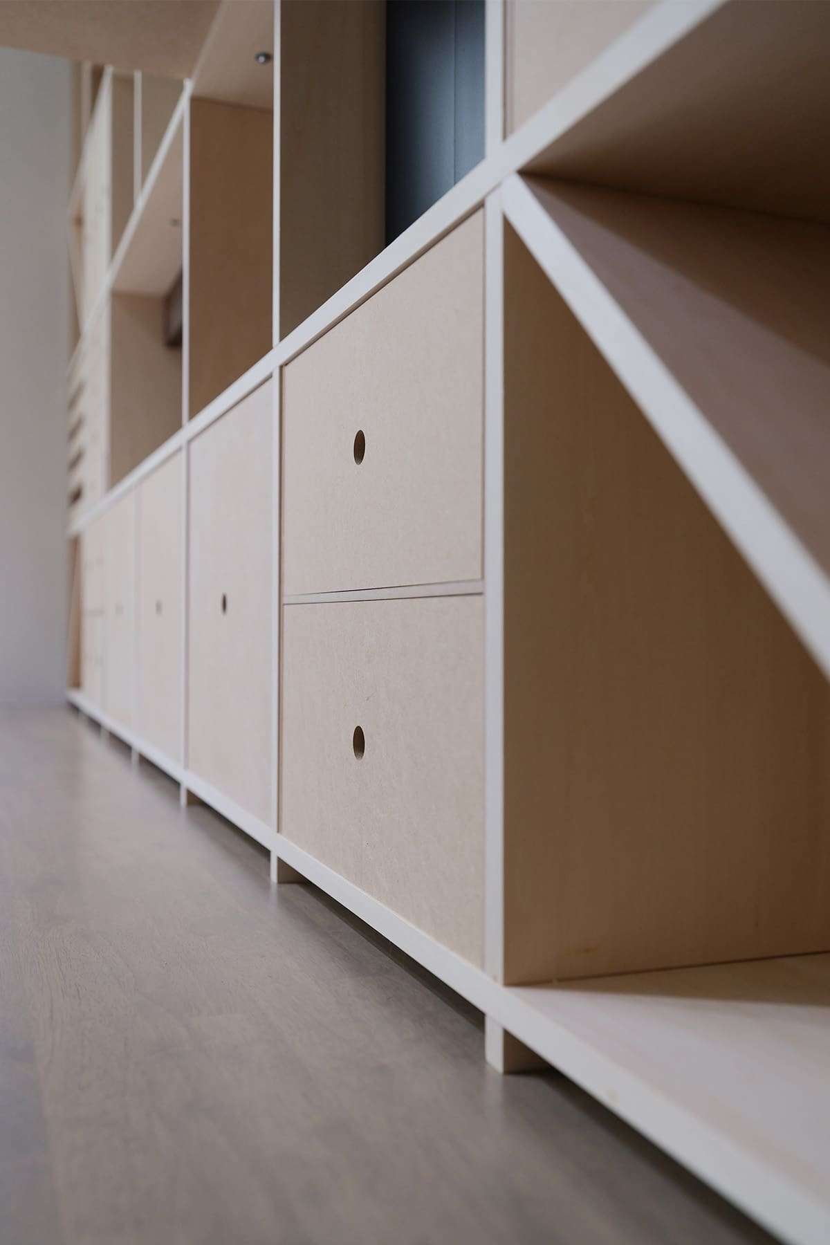 愛猫との暮らし - Shelf 壁一面の本棚 奥行350mm - マルゲリータお客様事例