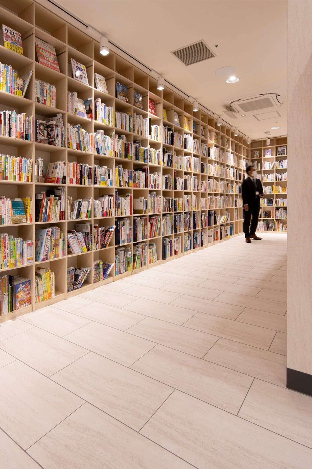 少額減価償却資産の特例を活用してオフィス・店舗の家具を購入する方法