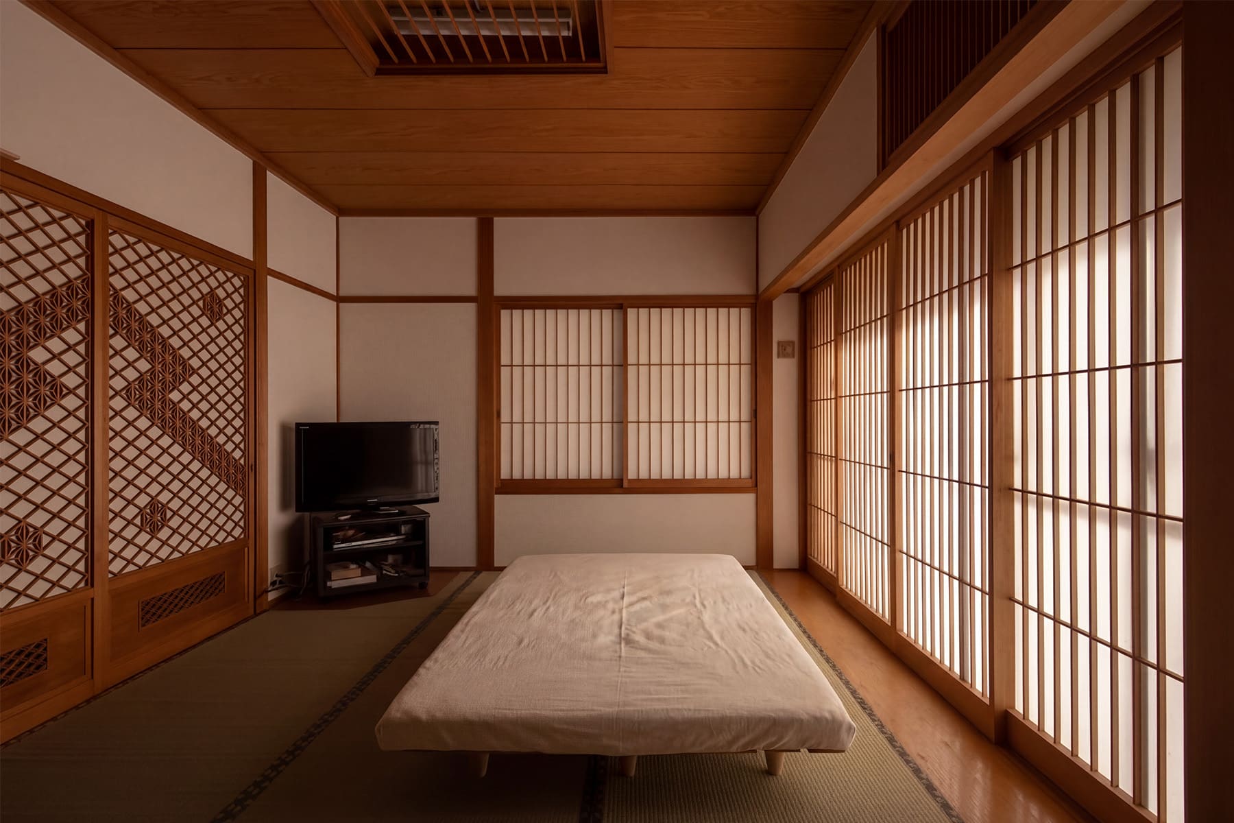 和室に置かれたベッド - Letto ひのきすのこベッド I型 - マルゲリータお客様事例