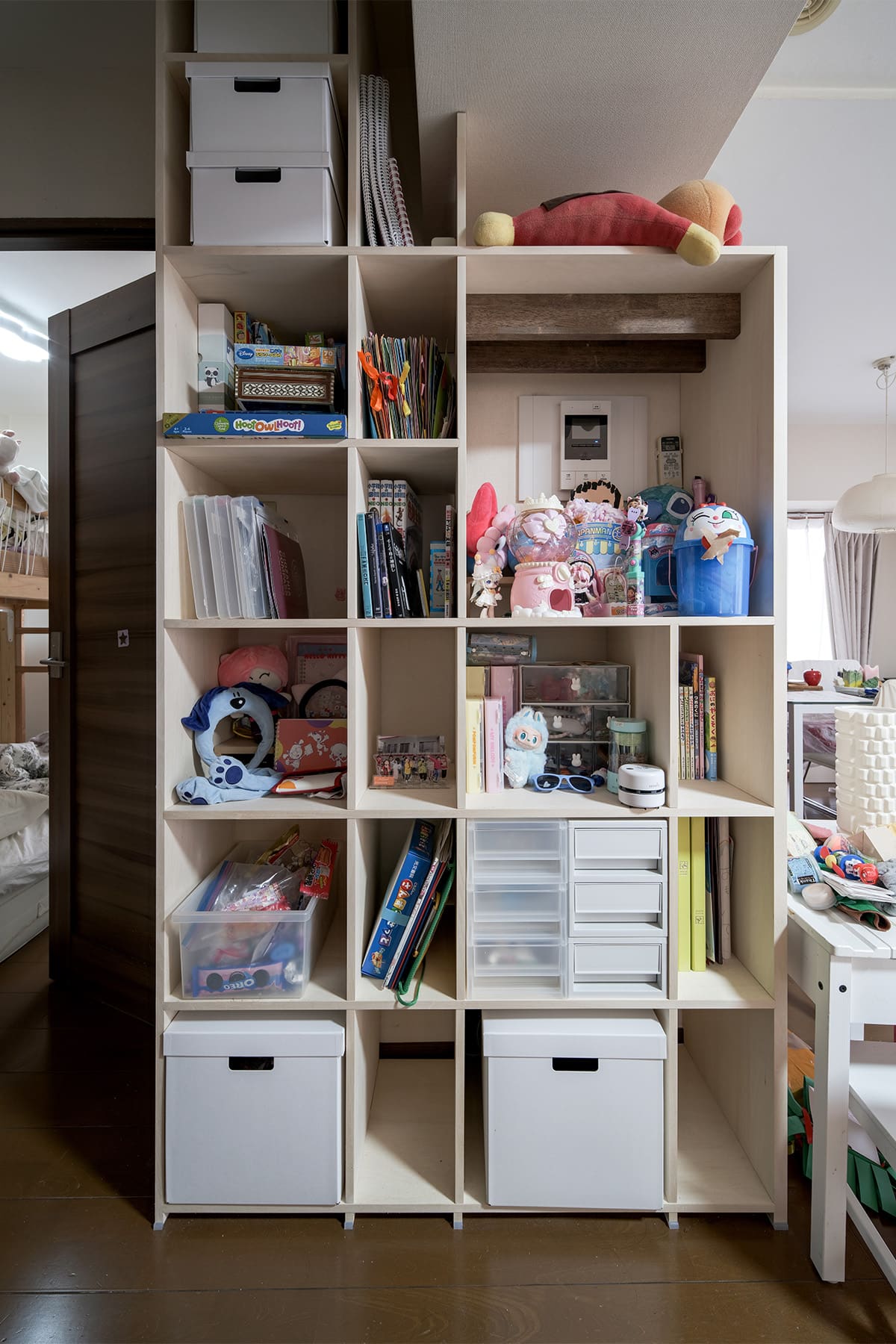 リビングの壁面収納 - Shelf 壁一面の本棚 奥行350mm - マルゲリータお客様事例