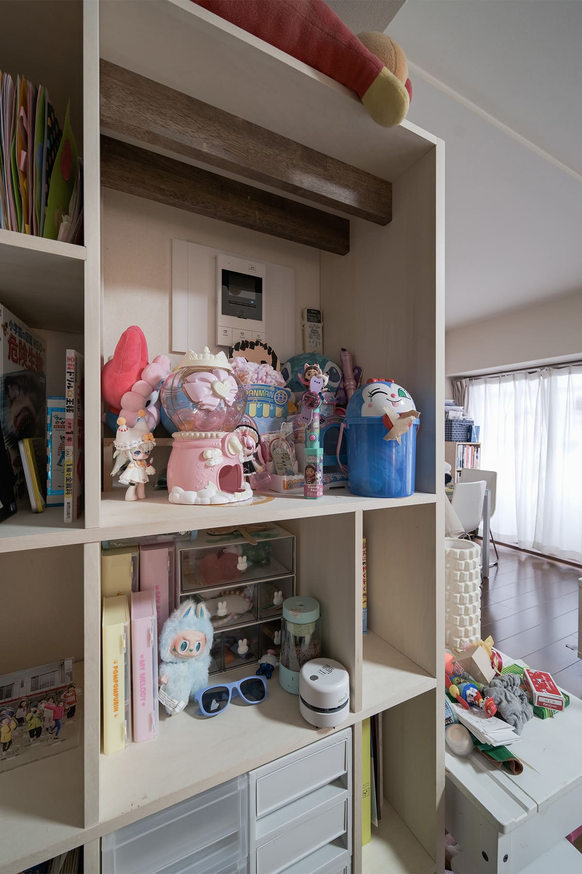 リビングの壁面収納 - Shelf 壁一面の本棚 奥行350mm - マルゲリータお客様事例