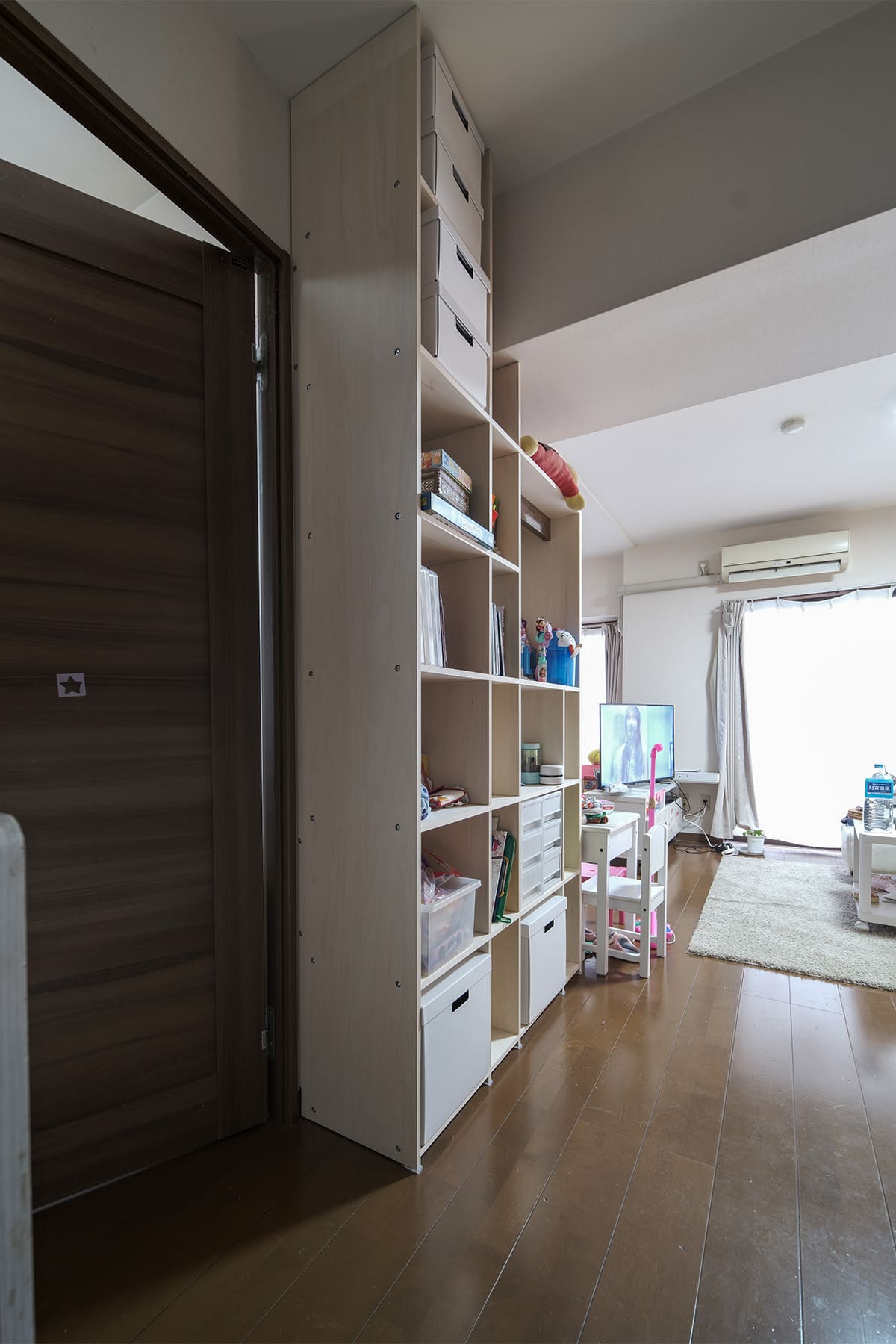 リビングの壁面収納 - Shelf 壁一面の本棚 奥行350mm - マルゲリータお客様事例