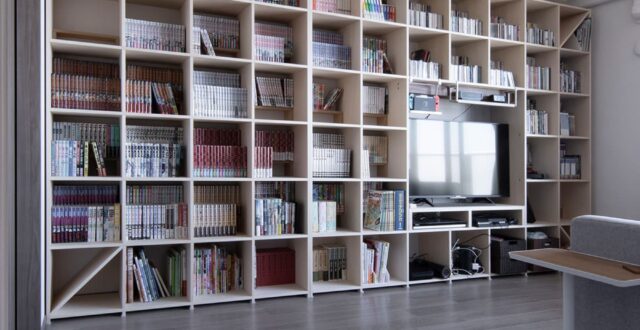 壁面収納を一新 – Shelf 壁一面の本棚 – マルゲリータ使用事例