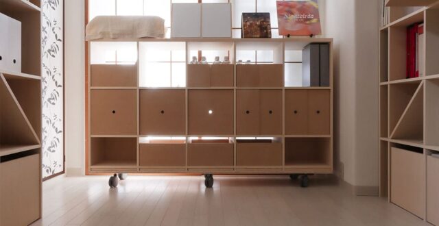 【File 932】- Shelf 壁一面の本棚 奥行350mm / ロータイプ本棚 移動式 - マルゲリータお客様事例