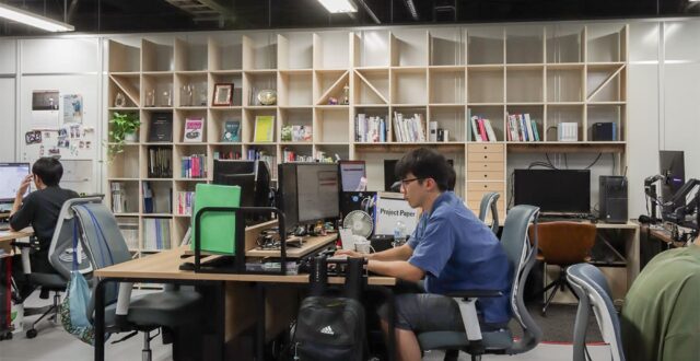 九州大学大学院工学府土木工学専攻 災害数理研究室 - Shelf 壁一面の本棚 - マルゲリータお客様事例
