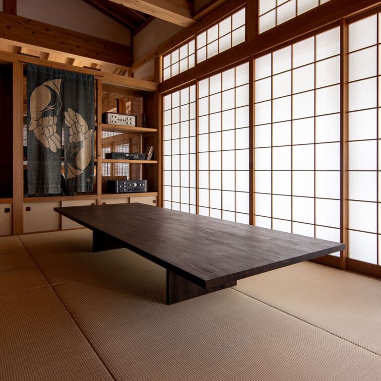 日本の伝統的な住空間に - Tavola 座卓 / 文机 - マルゲリータお客様事例