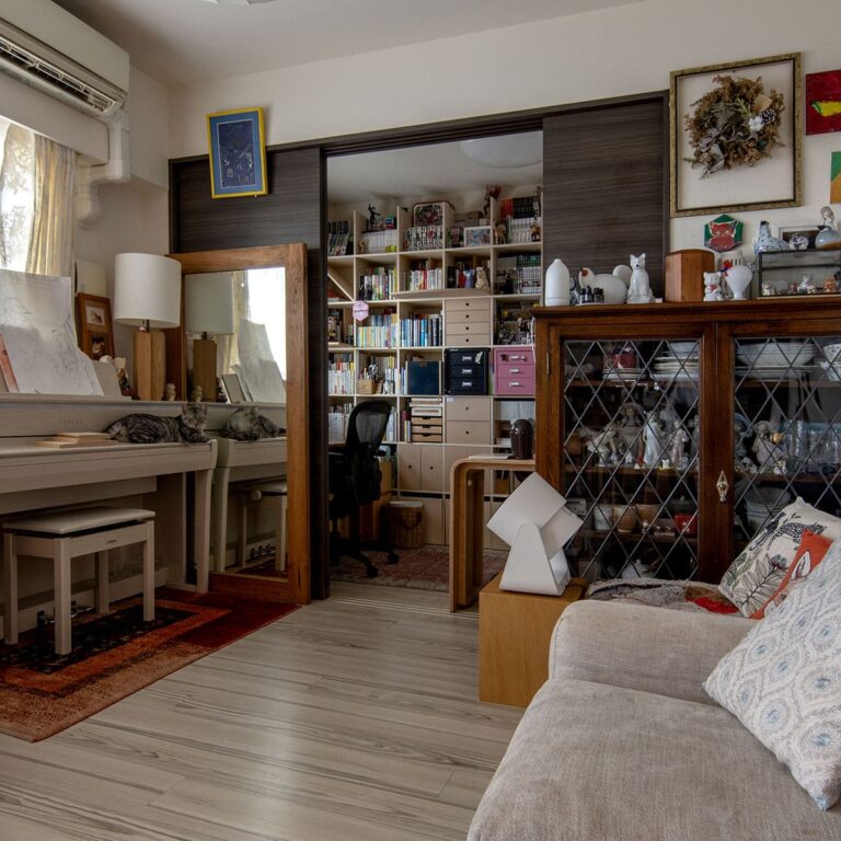 書斎の本棚 - Shelf 壁一面の本棚 奥行350mm - マルゲリータお客様事例