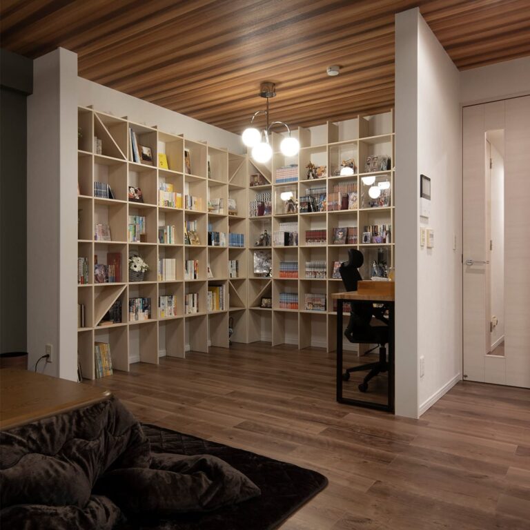 書斎コーナーの本棚 - Shelf 壁一面の本棚 奥行250mm - マルゲリータお客様事例