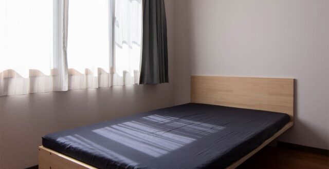 リビング脇に置かれたベッド - Letto ひのきすのこベッド Z型 - マルゲリータお客様事例